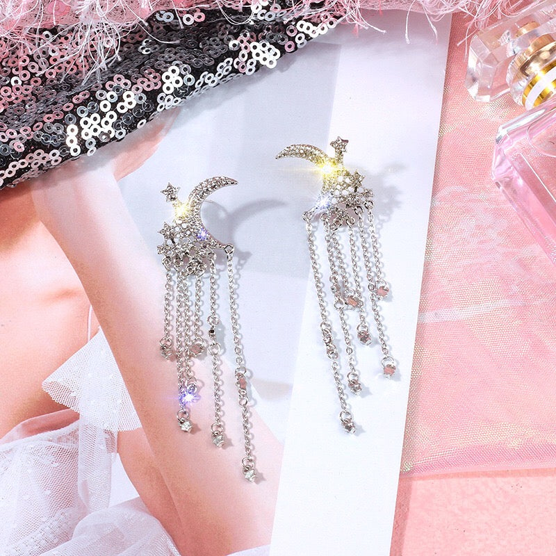 The Moon and Star Tassel Earrings